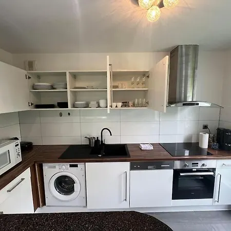 Apartment Cerf Berr *